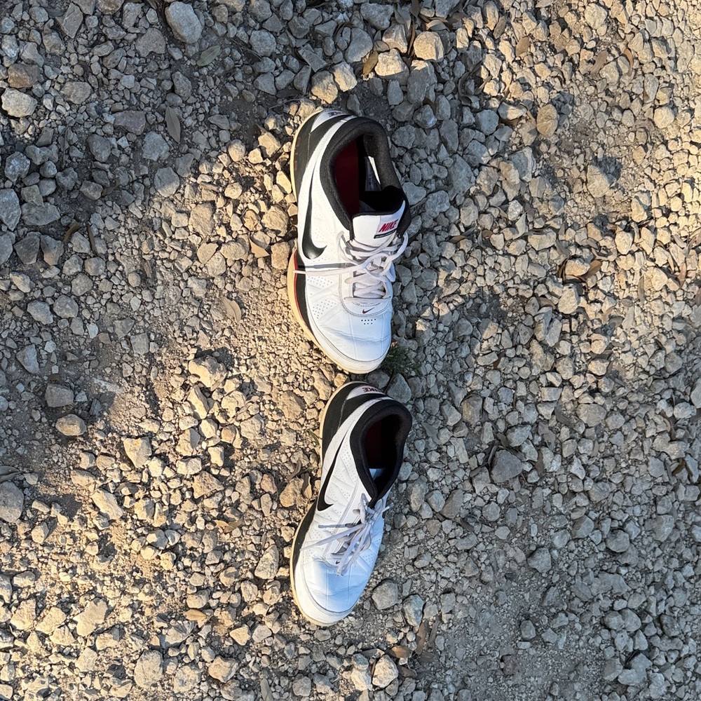Nike Men's White and Black Sneakers